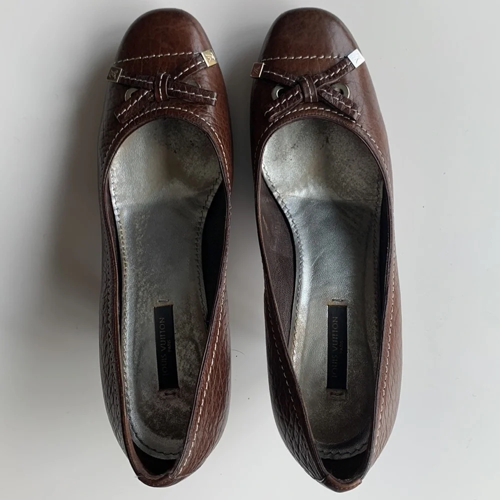 Louis Vuitton Brown Leather Heels With Bow Size 37 - Picture 14 of 14